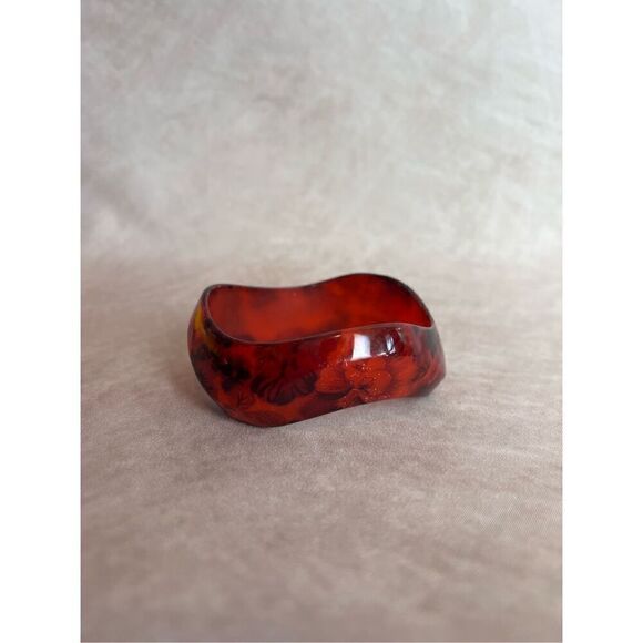 Vintage Lucite Plastic Bangle UV Reactive - Picture 1 of 5
